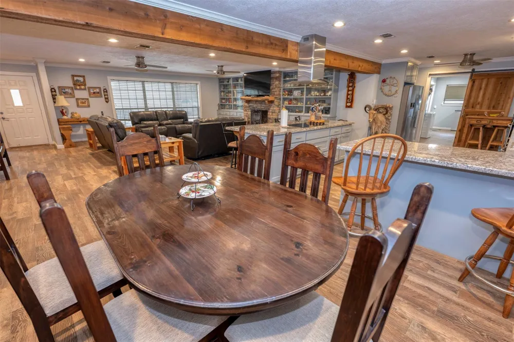 8775 Lone Star Road Washington, TX 77880