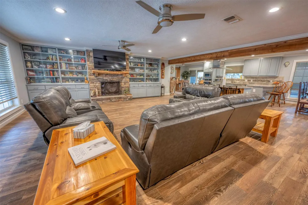 8775 Lone Star Road Washington, TX 77880