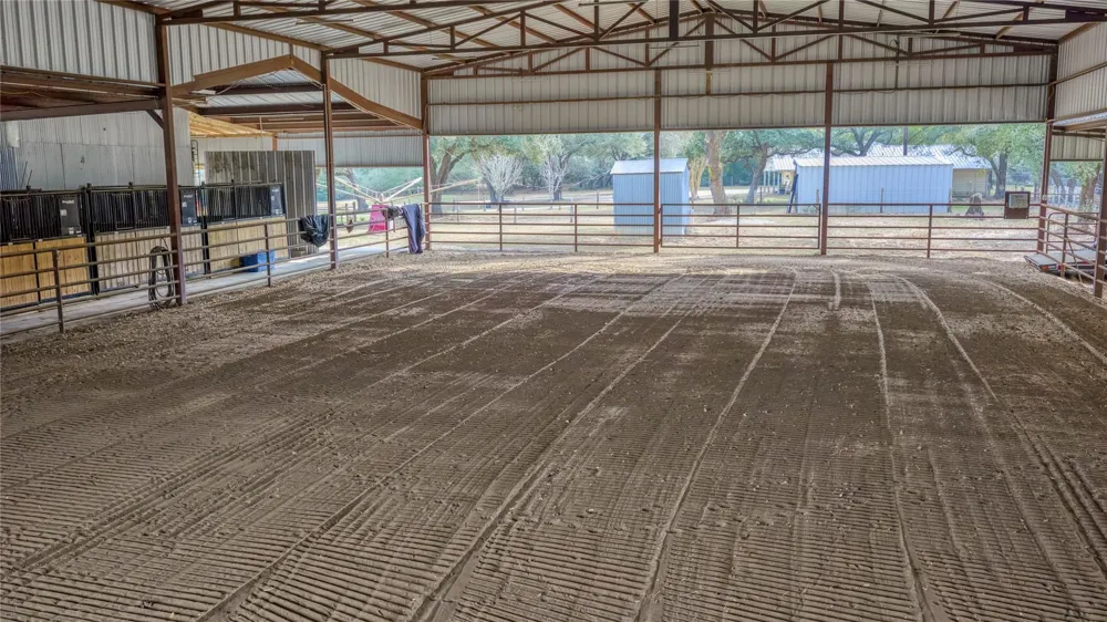 8775 Lone Star Road Washington, TX 77880