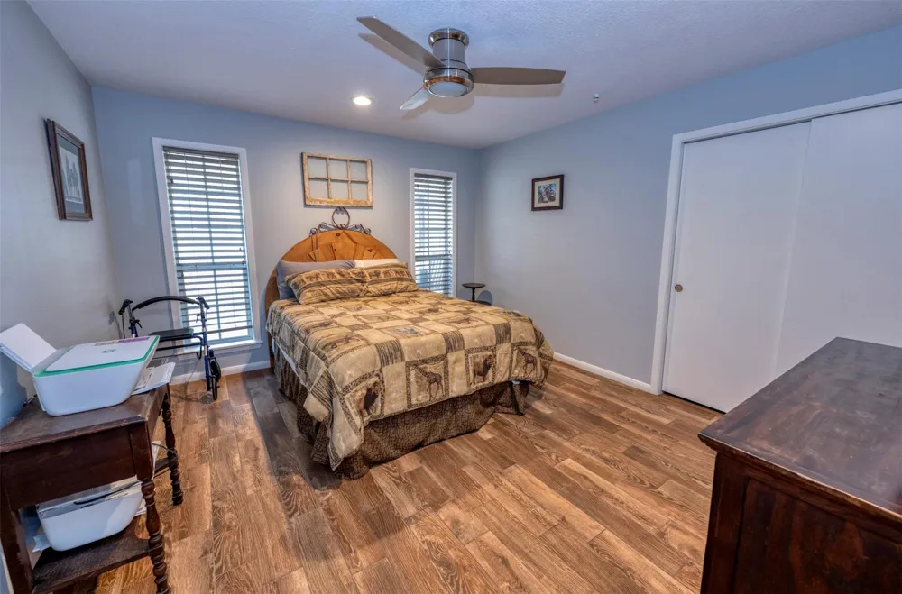 8775 Lone Star Road Washington, TX 77880