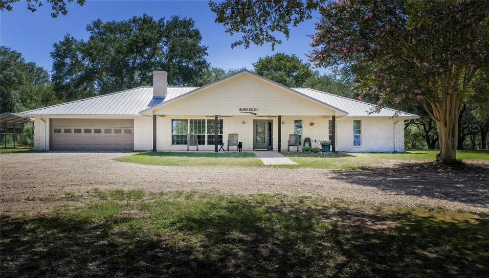 8775 Lone Star Road Washington, TX 77880