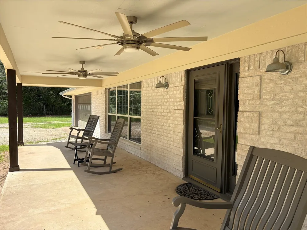 8775 Lone Star Road Washington, TX 77880