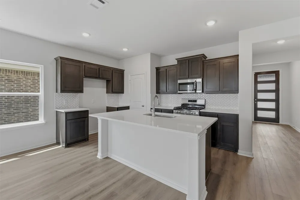3504 Helena Street Gainesville, TX 76240