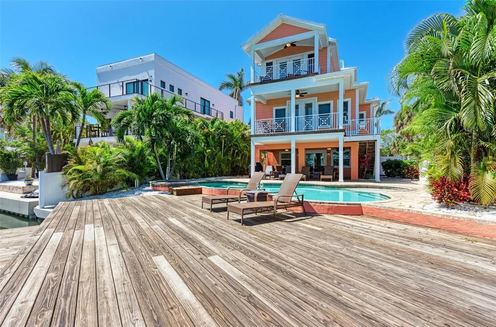 203 HARBOR DRIVE Holmes Beach, FL 34217