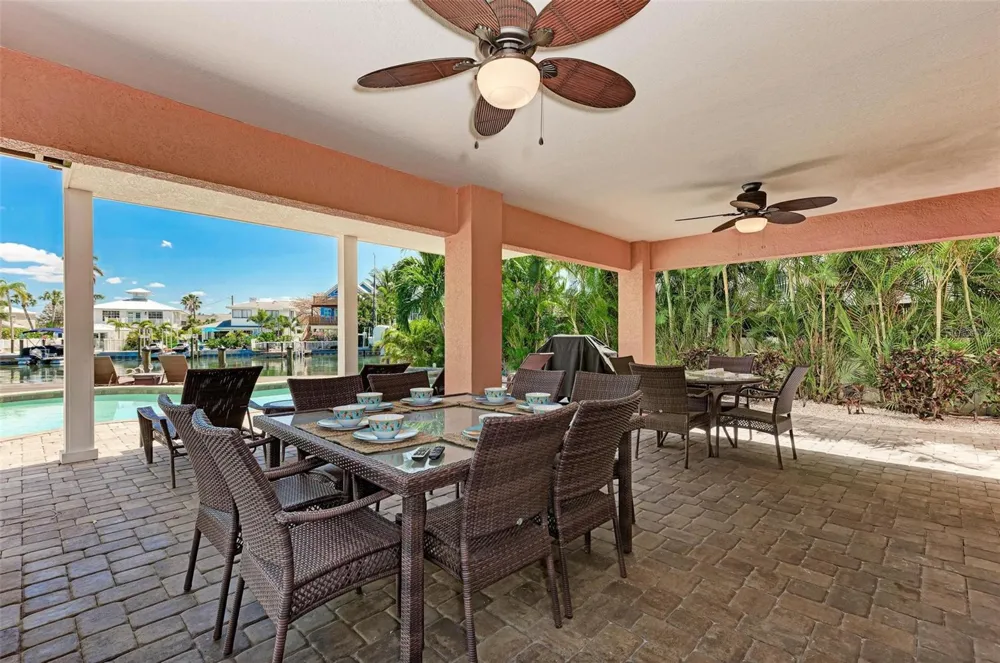 203 HARBOR DRIVE Holmes Beach, FL 34217