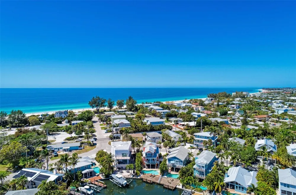 203 HARBOR DRIVE Holmes Beach, FL 34217