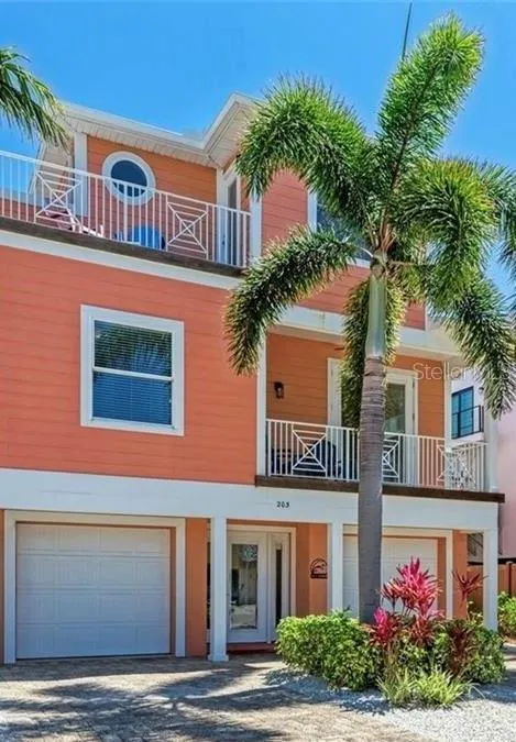 203 HARBOR DRIVE Holmes Beach, FL 34217