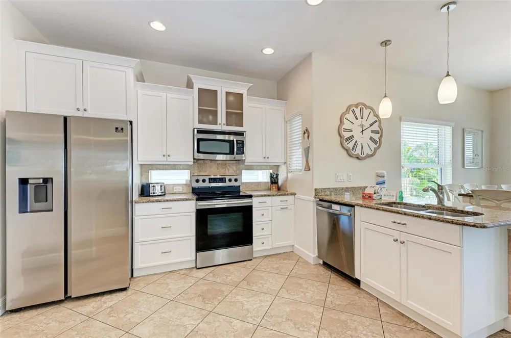 203 HARBOR DRIVE Holmes Beach, FL 34217