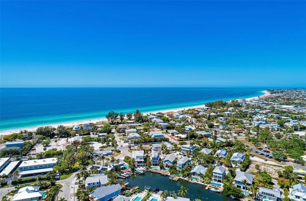 203 HARBOR DRIVE Holmes Beach, FL 34217