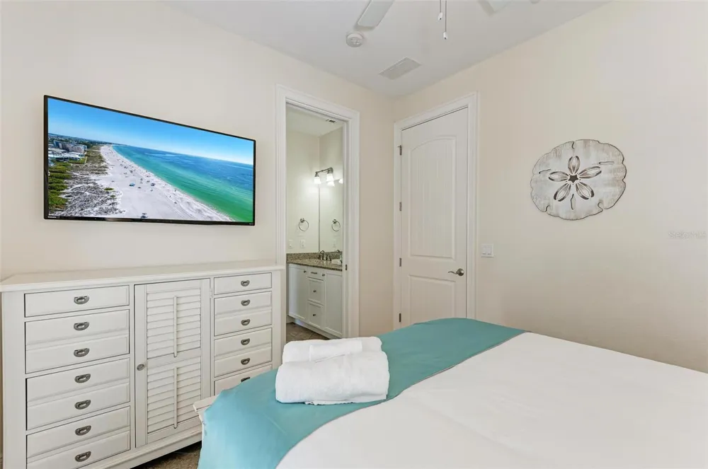 203 HARBOR DRIVE Holmes Beach, FL 34217