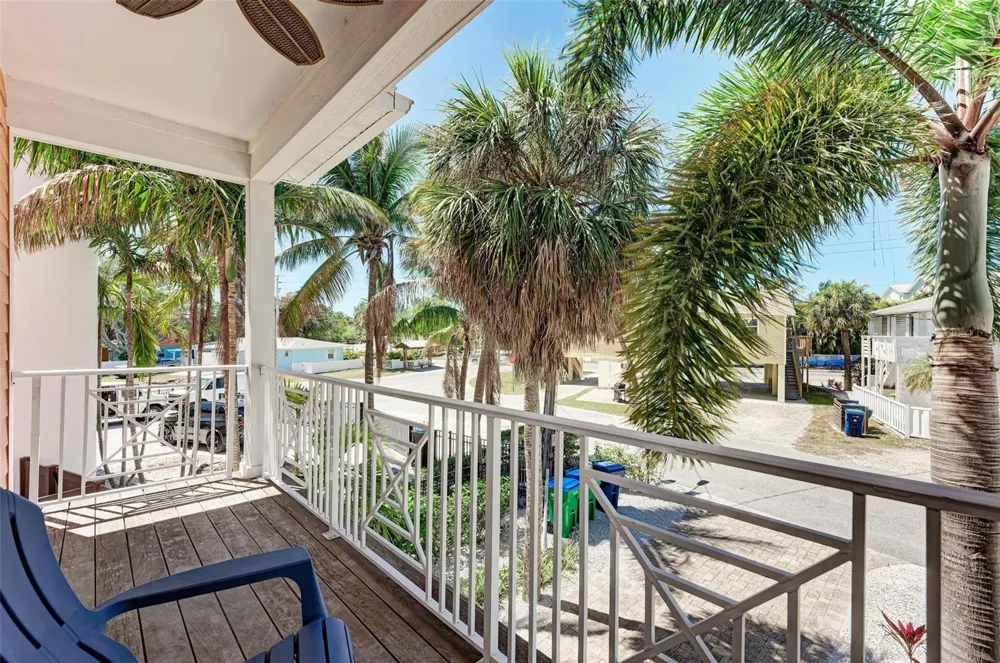 203 HARBOR DRIVE Holmes Beach, FL 34217