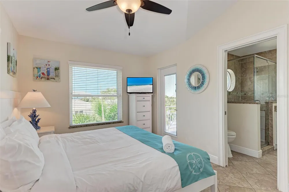 203 HARBOR DRIVE Holmes Beach, FL 34217
