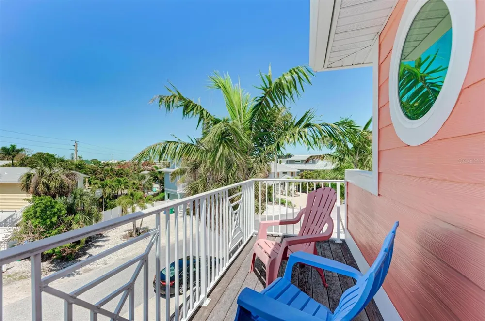 203 HARBOR DRIVE Holmes Beach, FL 34217