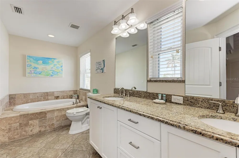 203 HARBOR DRIVE Holmes Beach, FL 34217