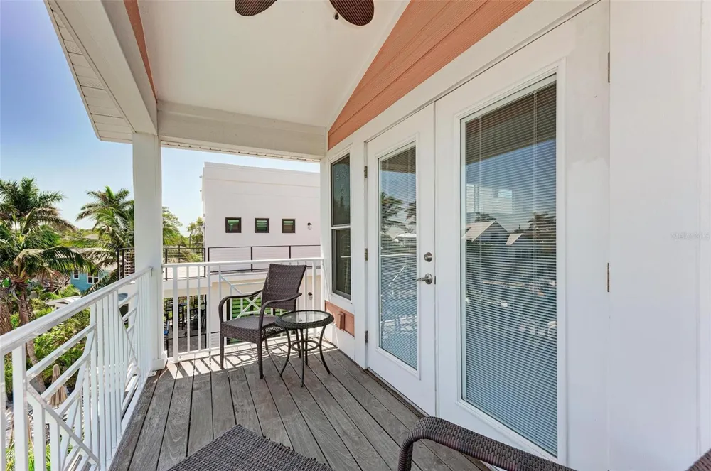 203 HARBOR DRIVE Holmes Beach, FL 34217