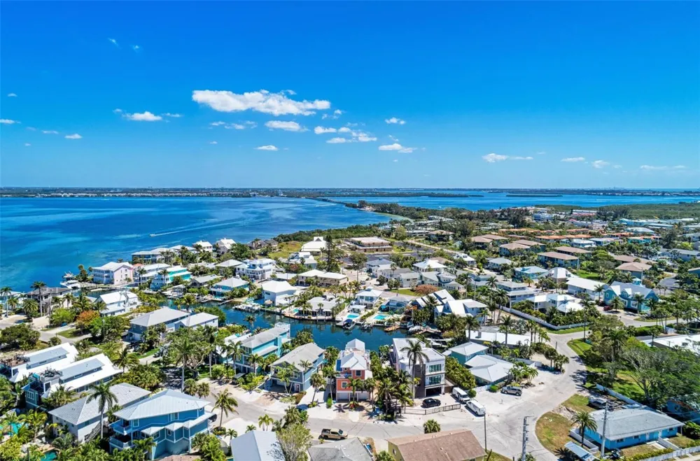 203 HARBOR DRIVE Holmes Beach, FL 34217