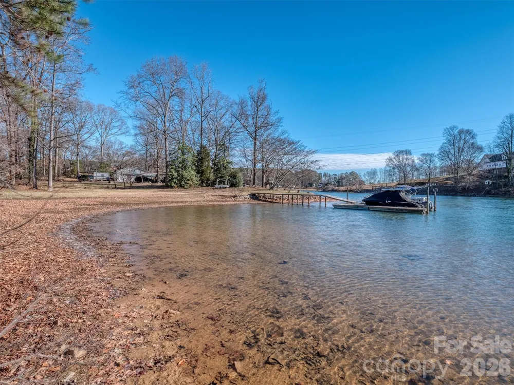 4677 Stratford Lane Denver, NC 28037