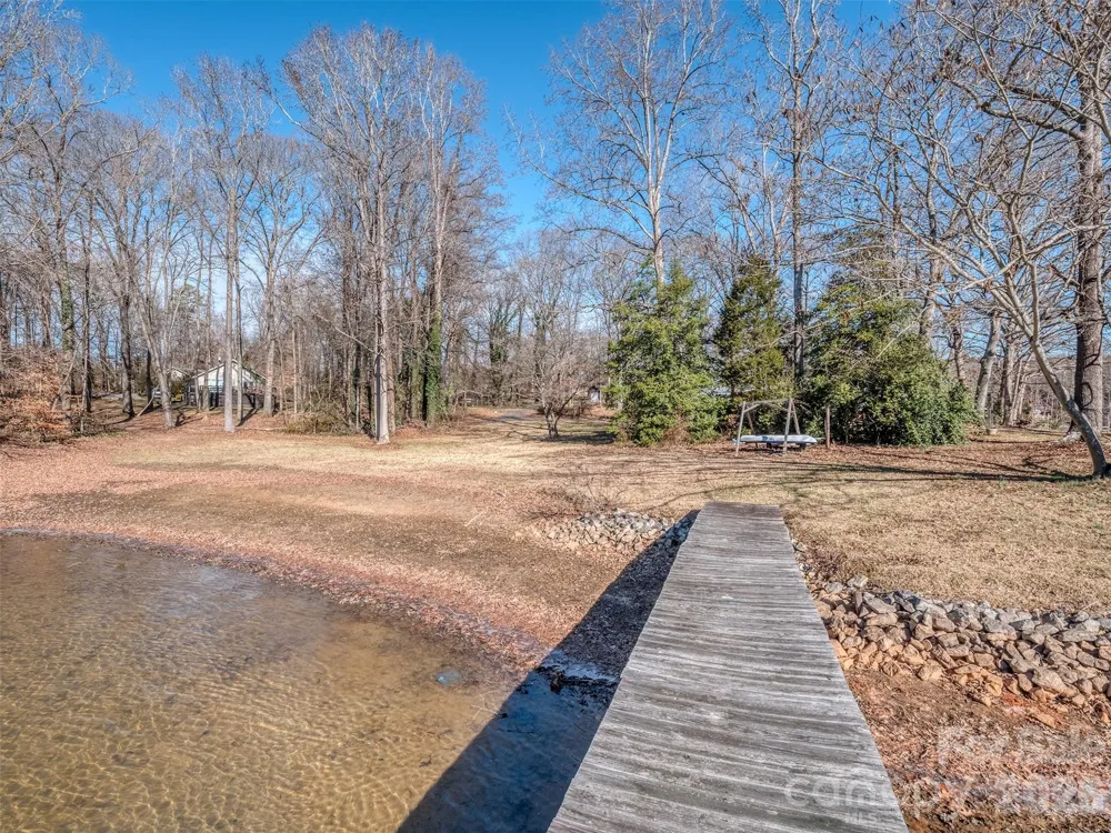 4677 Stratford Lane Denver, NC 28037