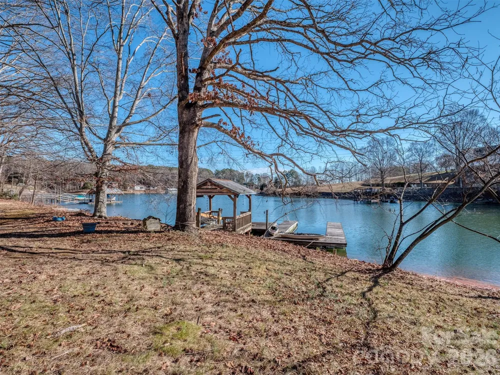 4677 Stratford Lane Denver, NC 28037