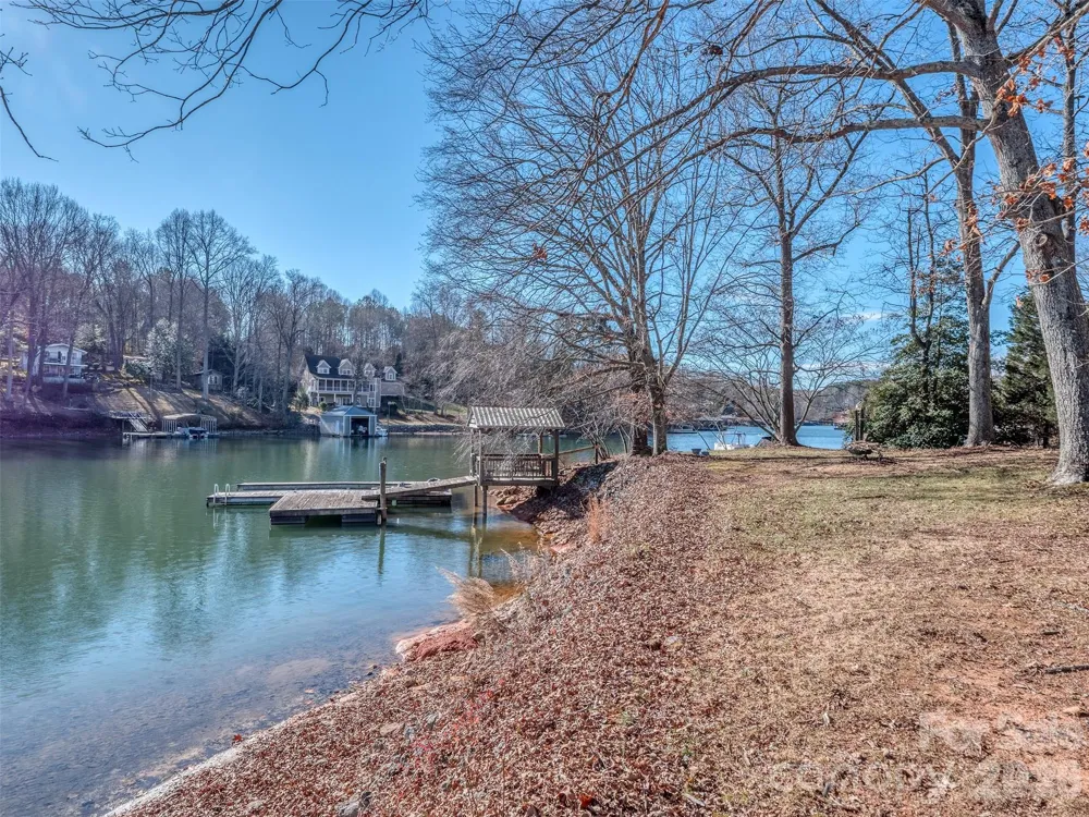 4677 Stratford Lane Denver, NC 28037