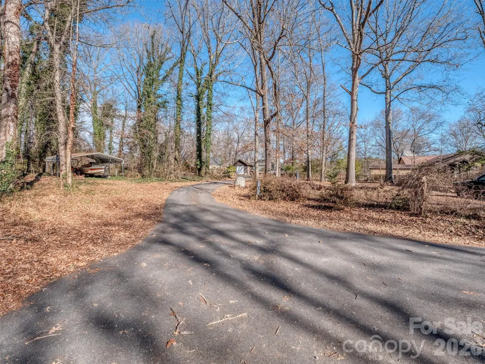 4677 Stratford Lane Denver, NC 28037
