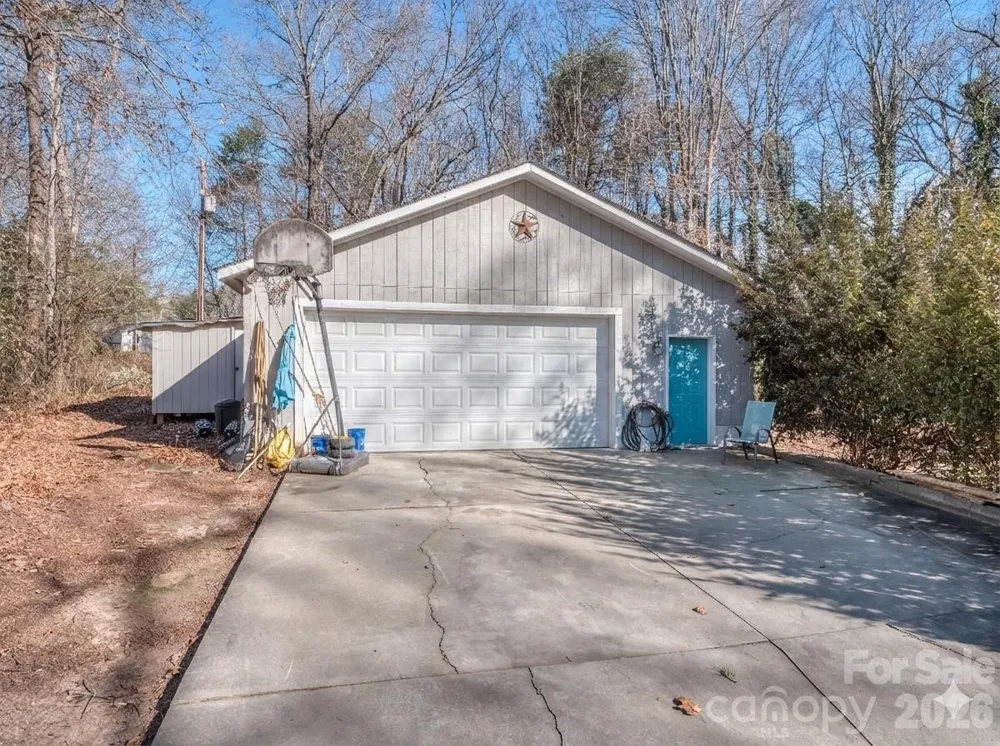 4677 Stratford Lane Denver, NC 28037