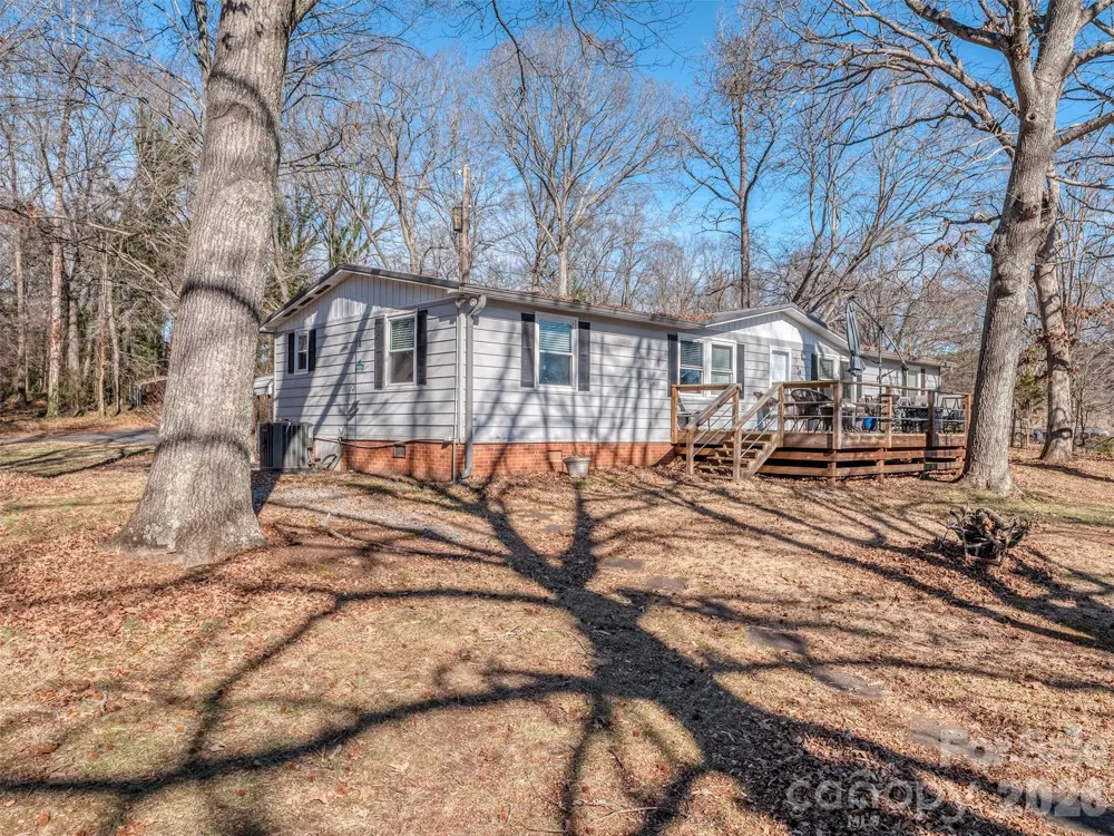 4677 Stratford Lane Denver, NC 28037