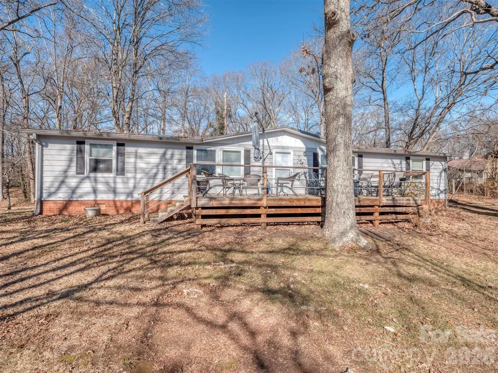 4677 Stratford Lane Denver, NC 28037