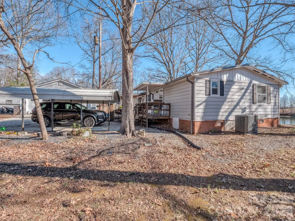 4677 Stratford Lane Denver, NC 28037