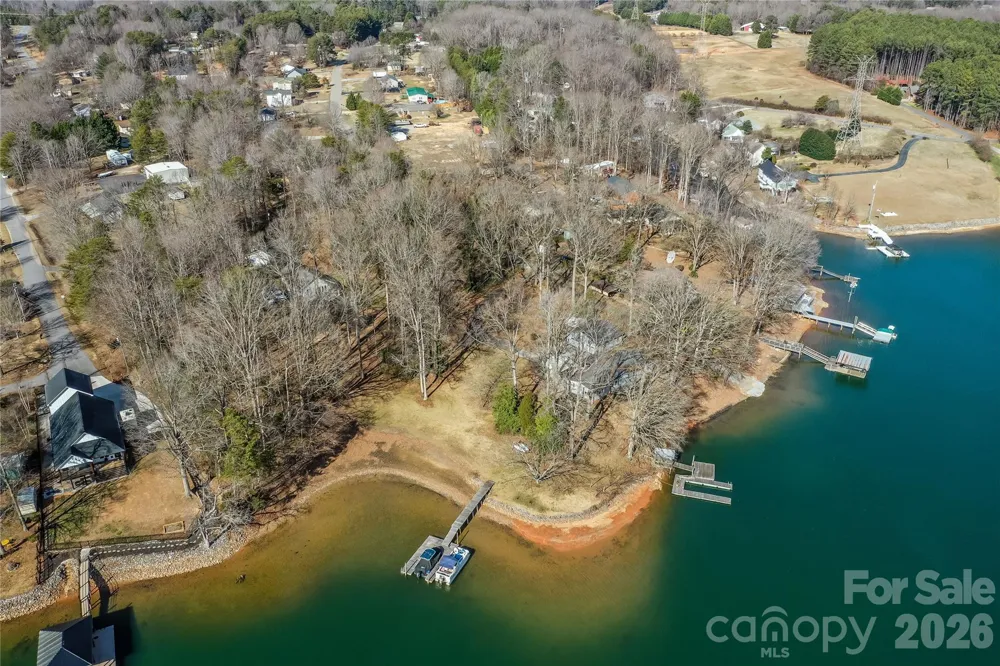 4677 Stratford Lane Denver, NC 28037