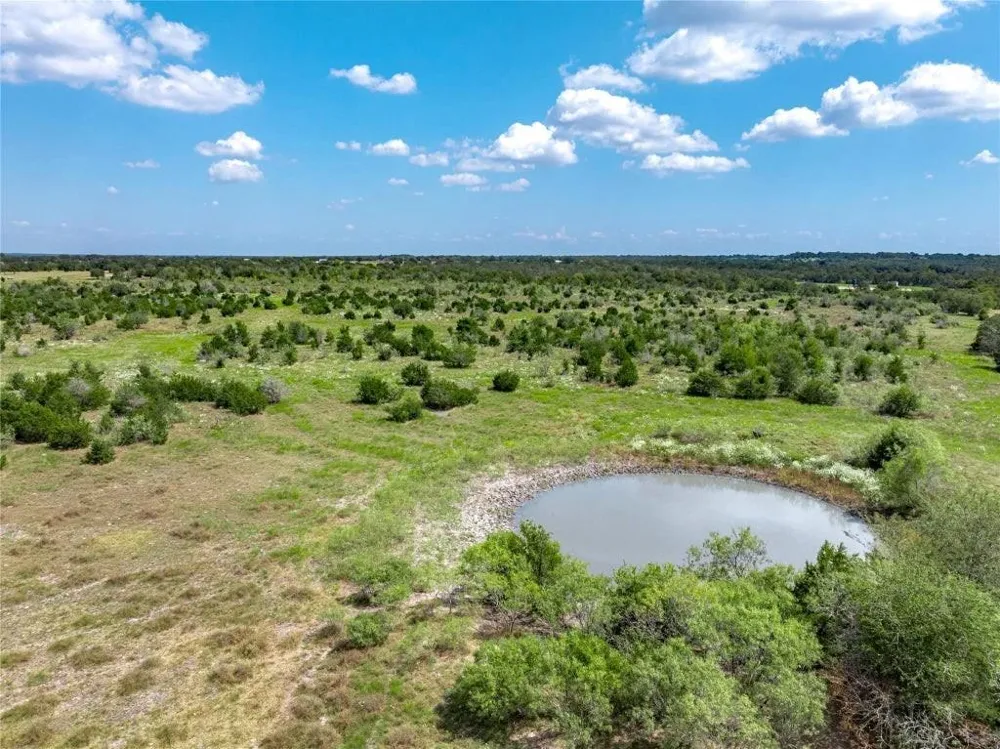 8232 Fm 2145 Ledbetter, TX 78946