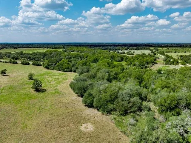 8232 Fm 2145 Ledbetter, TX 78946