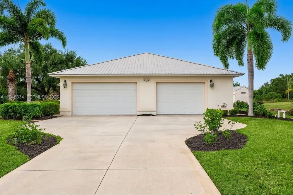 1197 April Ave La Belle, FL 33935