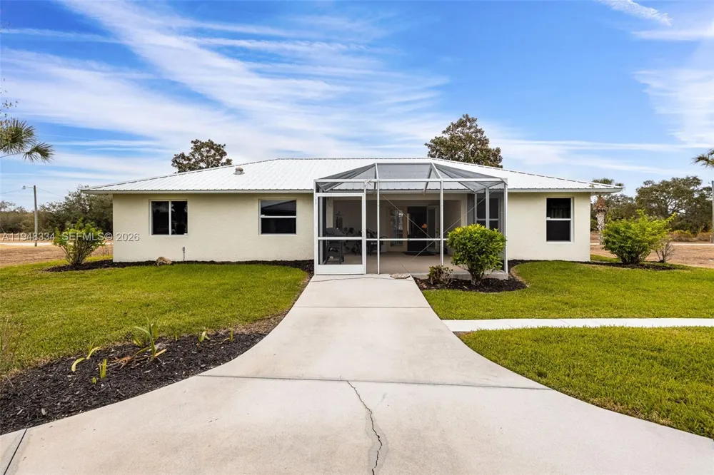 1197 April Ave La Belle, FL 33935