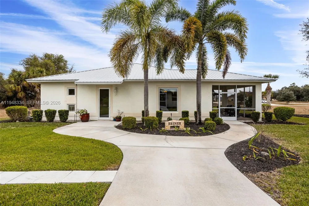 1197 April Ave La Belle, FL 33935