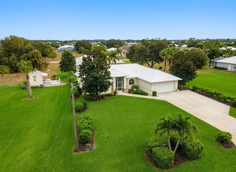 1197 April Ave La Belle, FL 33935