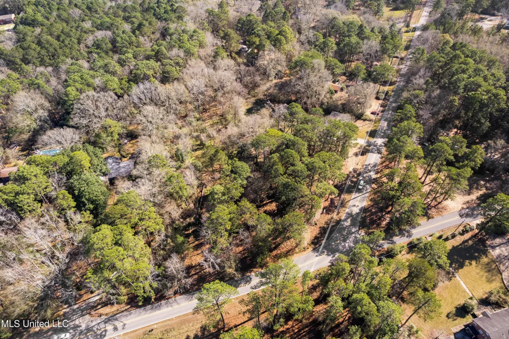 1906 S 28th Avenue Ext. Hattiesburg, MS 39402