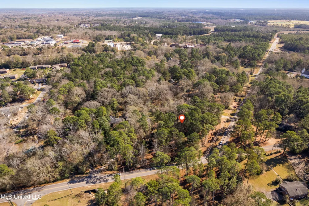 1906 S 28th Avenue Ext. Hattiesburg, MS 39402
