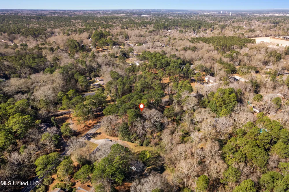 1906 S 28th Avenue Ext. Hattiesburg, MS 39402