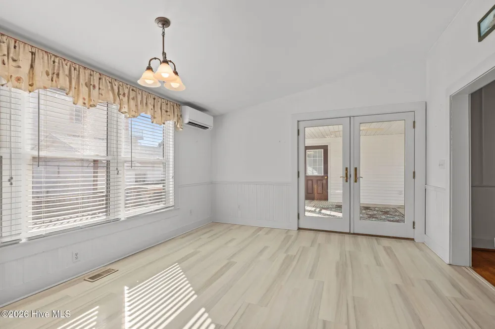 664 Seashore Drive Atlantic, NC 28511