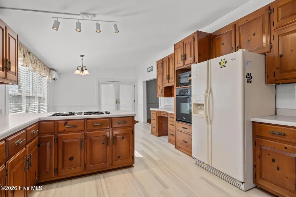 664 Seashore Drive Atlantic, NC 28511