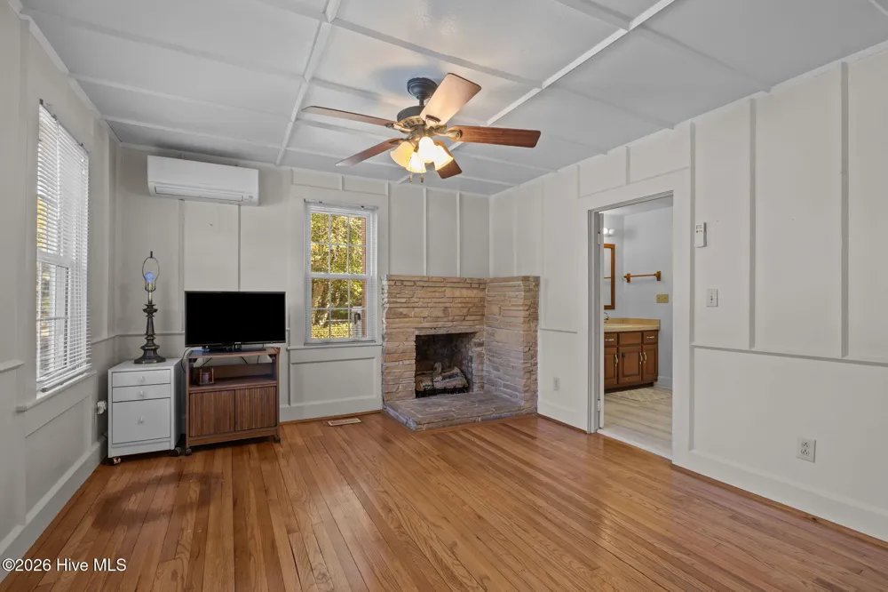 664 Seashore Drive Atlantic, NC 28511