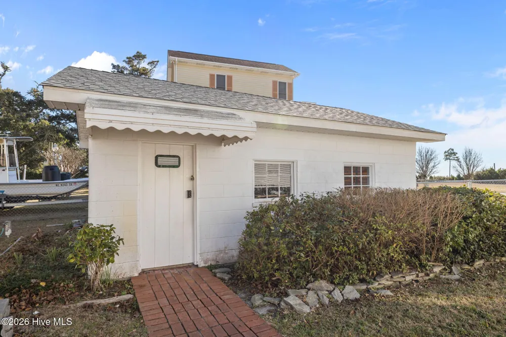 664 Seashore Drive Atlantic, NC 28511