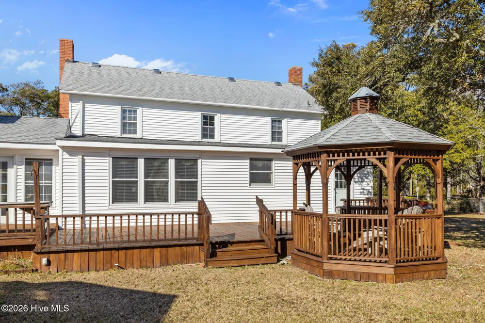 664 Seashore Drive Atlantic, NC 28511