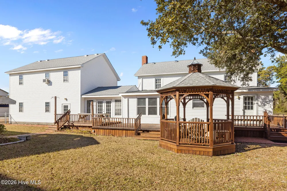664 Seashore Drive Atlantic, NC 28511