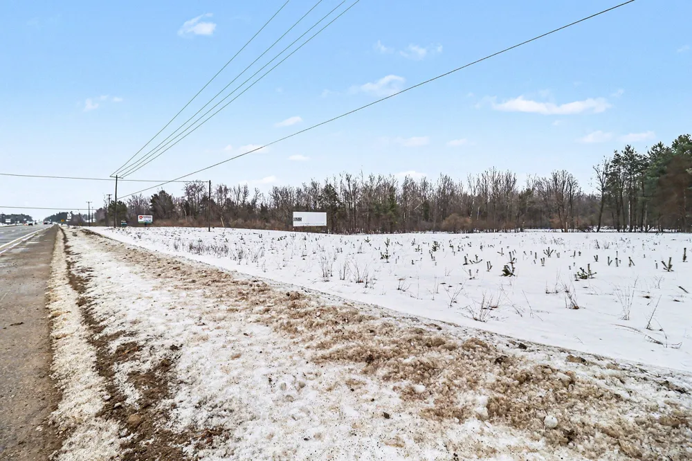 2655 W US-10 Ludington, MI 49431