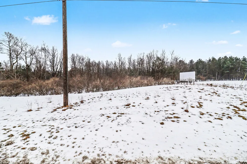 2655 W US-10 Ludington, MI 49431