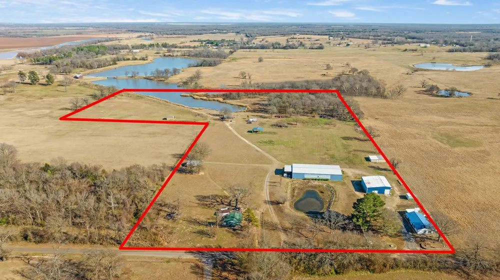 4060 CR 36220 Sumner, TX 75486