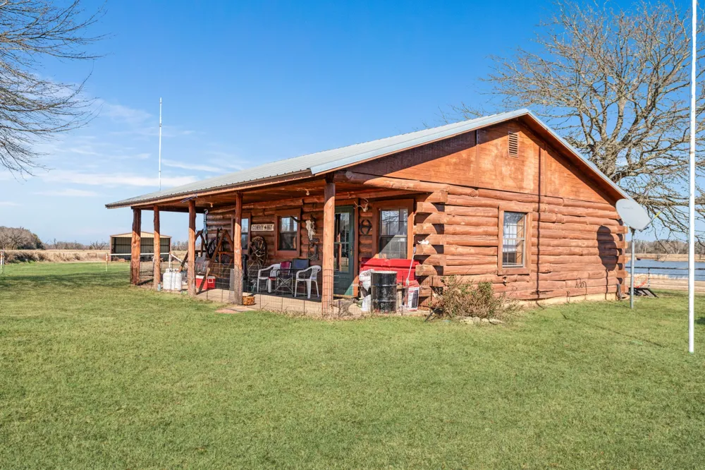 4060 CR 36220 Sumner, TX 75486