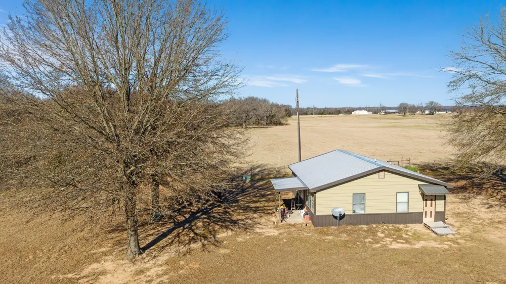 4060 CR 36220 Sumner, TX 75486